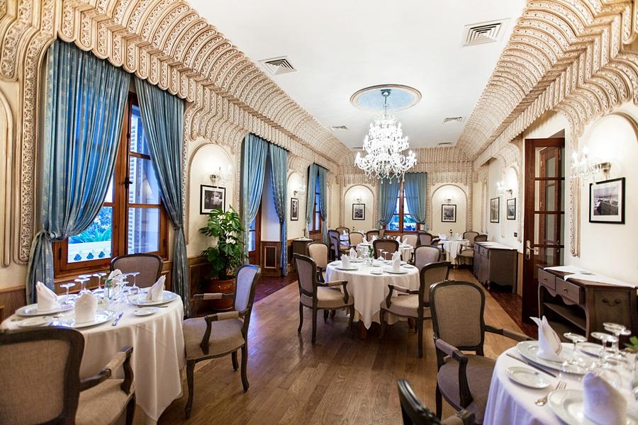 Grand Hotel Villa De France Tanger Eksteriør billede The restaurant's interior