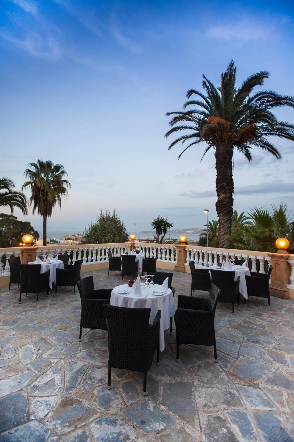 Grand Hotel Villa De France Tanger Eksteriør billede The hotel's restaurant