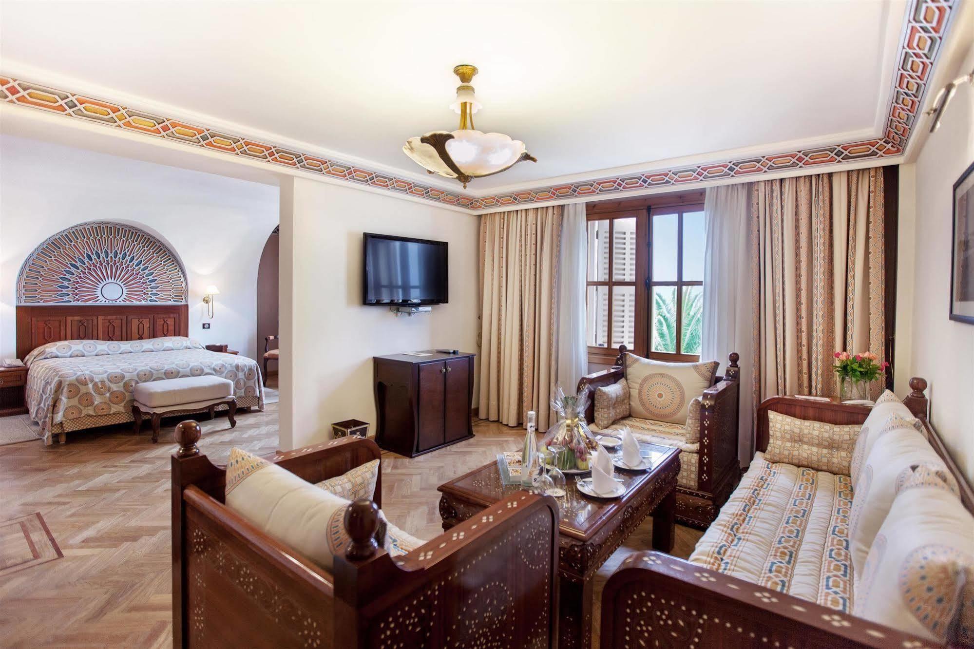 Grand Hotel Villa De France Tanger Eksteriør billede Suite