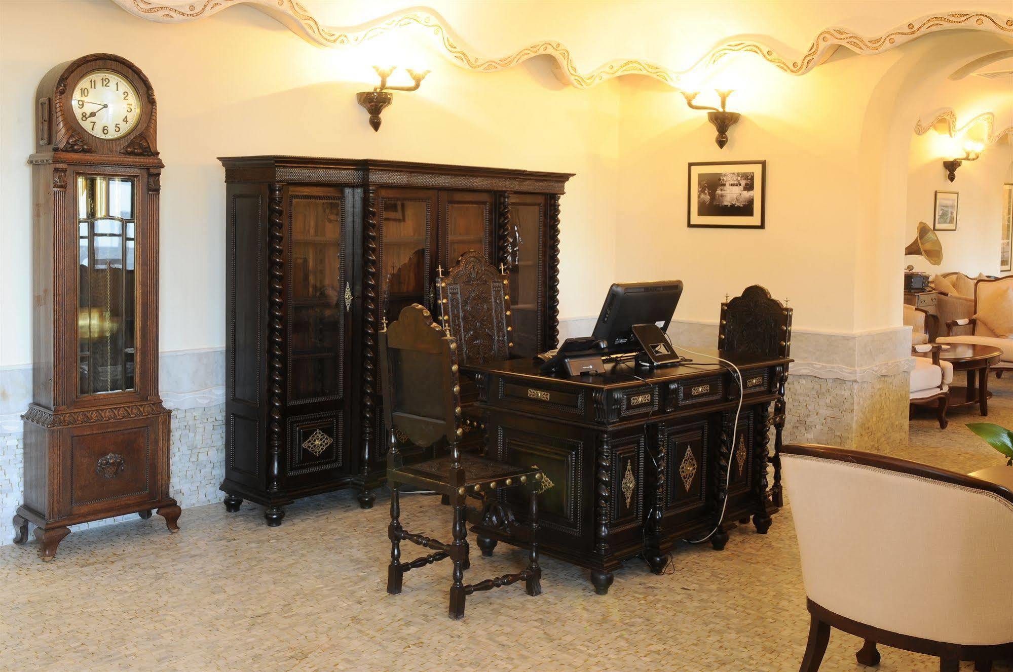 Grand Hotel Villa De France Tanger Eksteriør billede The library
